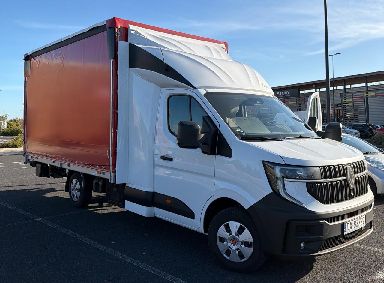Tented van Boris Express